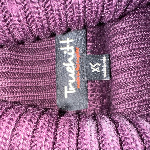 Nasty Gal Turtleneck - Picture 4 of 5